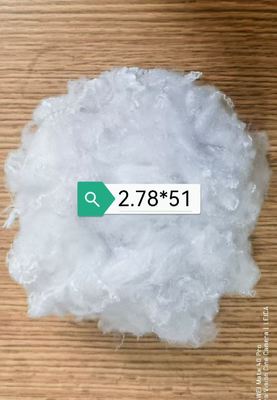 Fibra de poliéster reciclado em grampos – Especificações completas, Ampla gama de cores