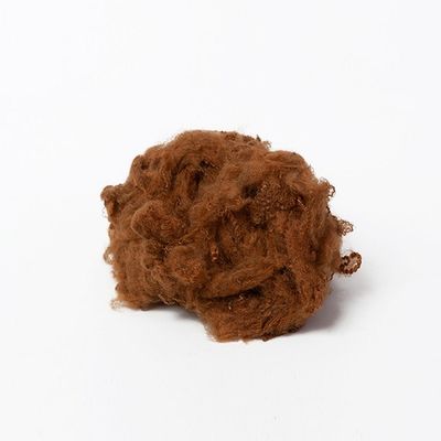 Matéria prima colorida camelo do fio de poliéster de 1.2D 32mm para coberturas