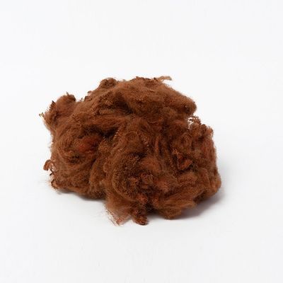 Matéria prima colorida camelo do fio de poliéster de 1.2D 32mm para coberturas